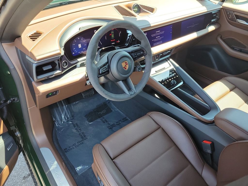 New 2026 Porsche Macan 4 Electric image 5