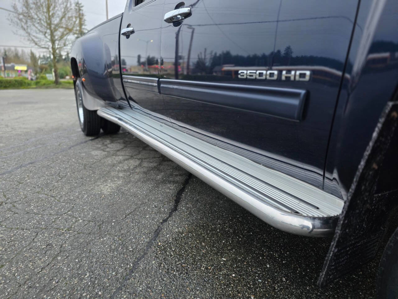 Used 2011 Chevrolet Silverado 3500 LTZ image 20