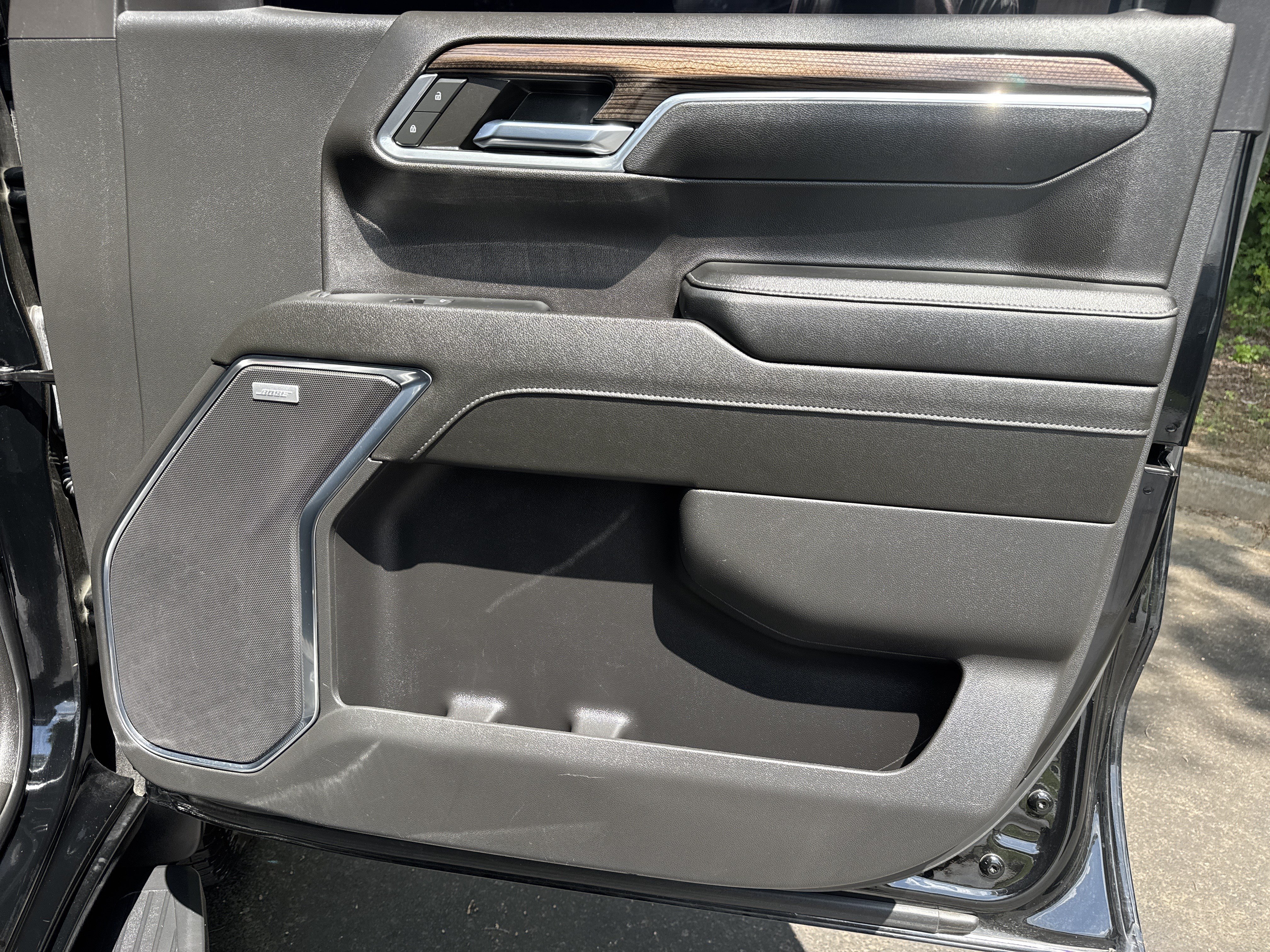 Certified 2024 Chevrolet Silverado 1500 LT Trail Boss w/ Convenience Package II AWD/4WD image 15