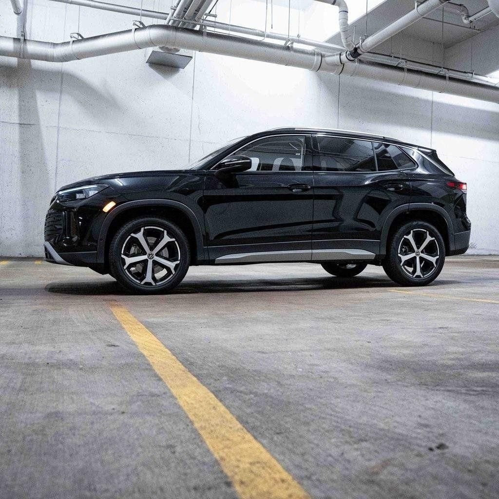 New 2026 Volkswagen Tiguan SE AWD/4WD image 3