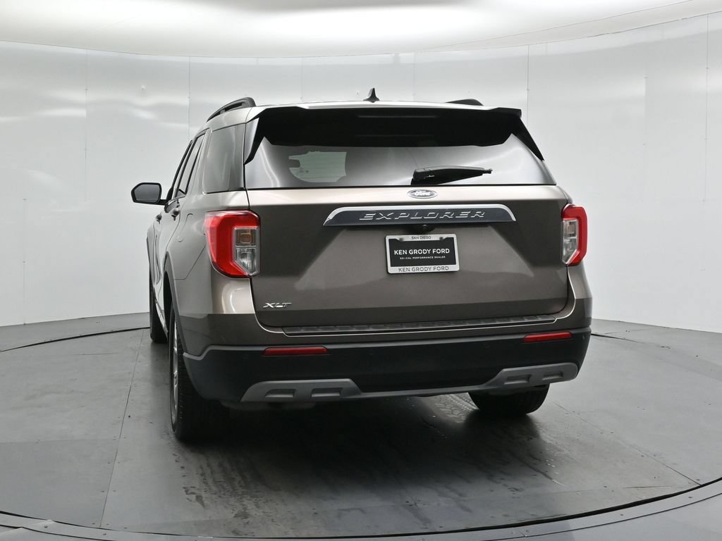 Used 2021 Ford Explorer XLT w/ Equipment Group 202A RWD image 27