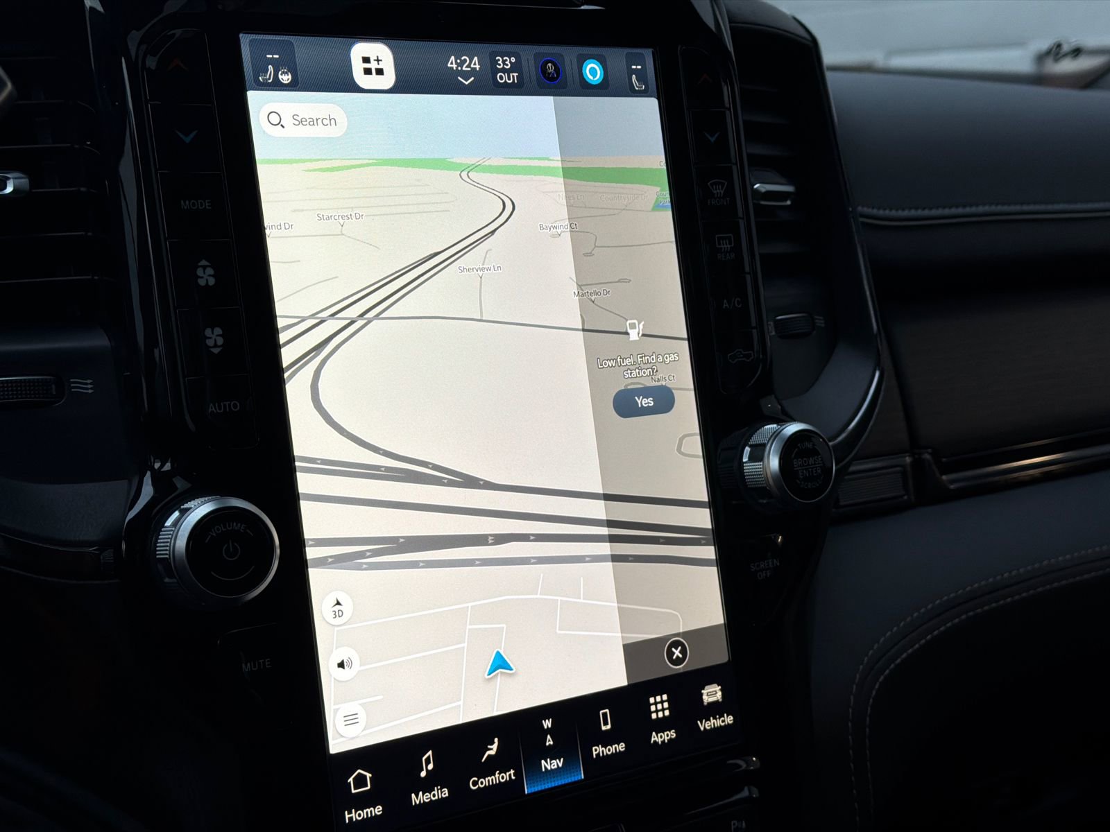 Used 2024 RAM 3500 Limited image 31