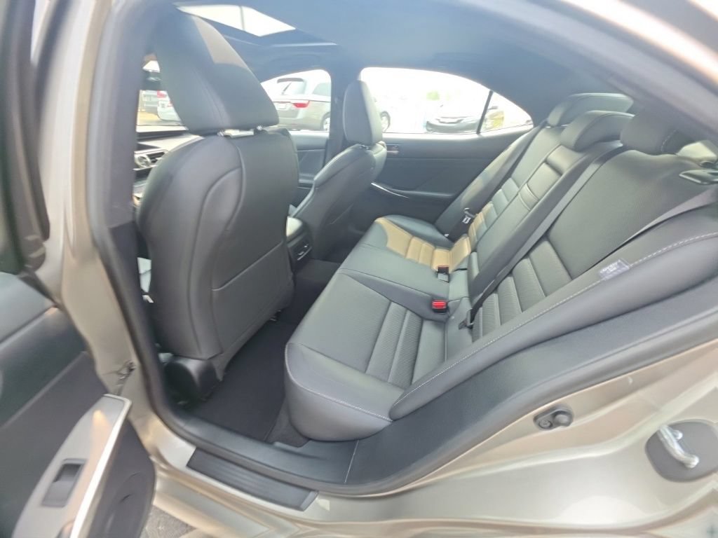 Used 2019 Lexus IS 300 F Sport AWD/4WD image 27