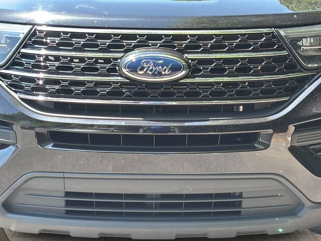 Used 2021 Ford Explorer XLT w/ Class III Trailer Tow Package AWD/4WD image 27
