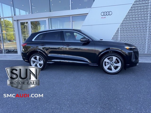 New 2025 Audi Q5 Prestige image 2