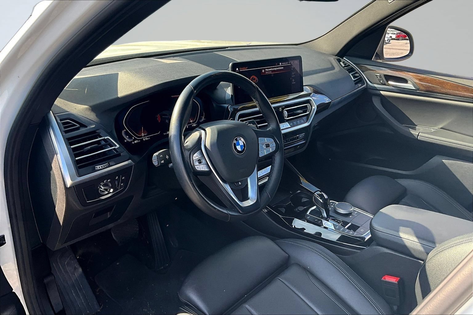 Used 2024 BMW X3 xDrive30i w/ Premium Essential Package AWD/4WD image 13