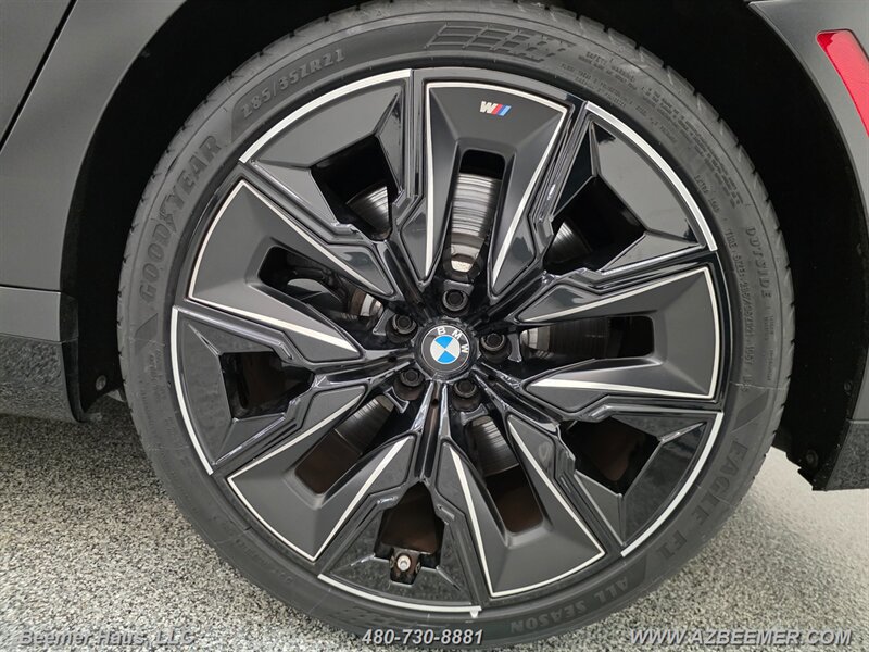 Used 2023 BMW 760i xDrive AWD/4WD image 15