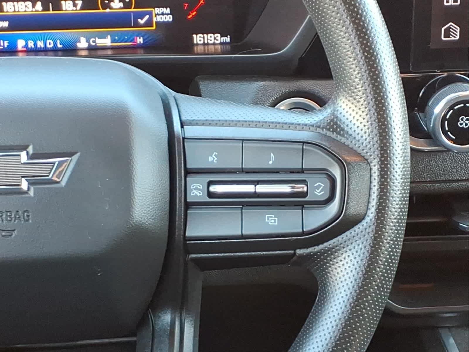 Used 2024 Chevrolet Colorado Trail Boss w/ Technology Package AWD/4WD image 26