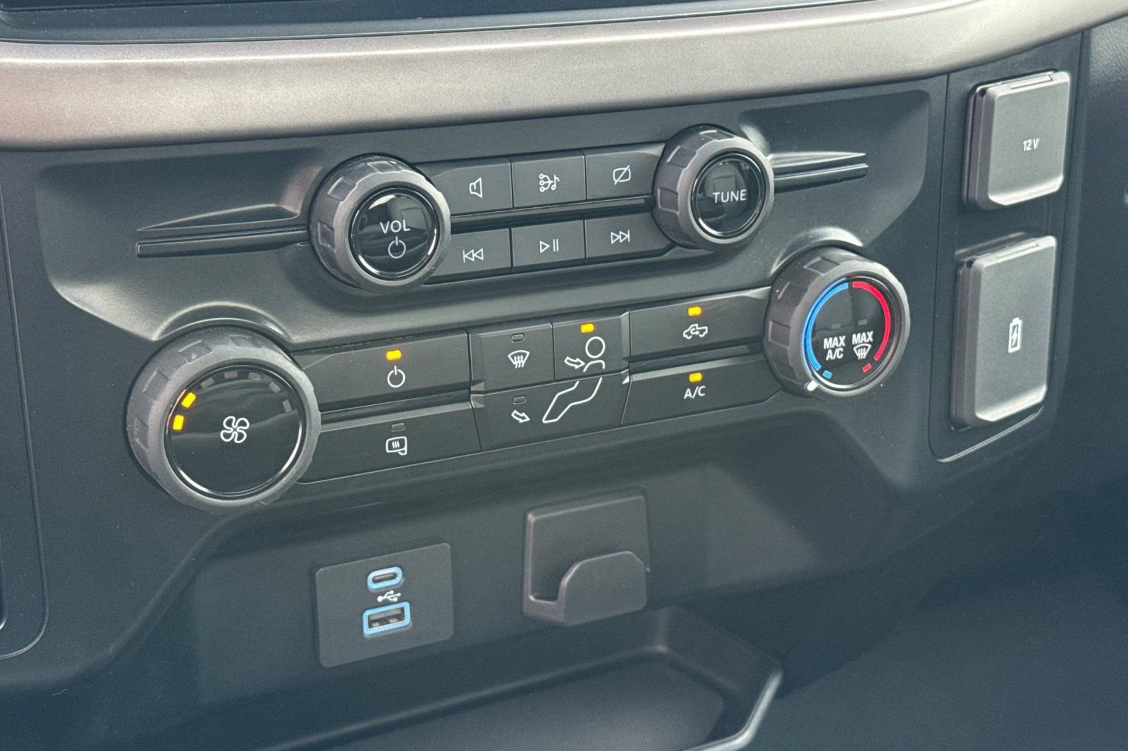 Used 2024 Ford F150 XL image 18