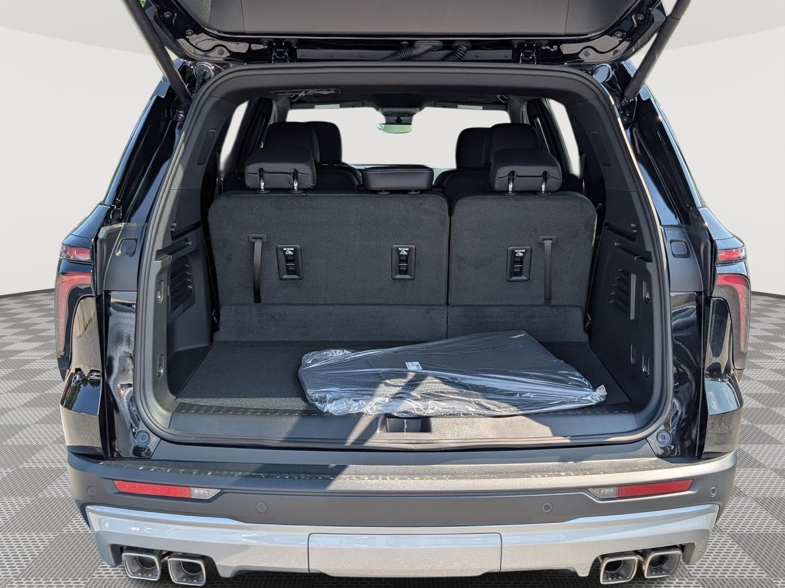 New 2027 Chevrolet Traverse LT w/ Driver Confidence Package FWD image 10