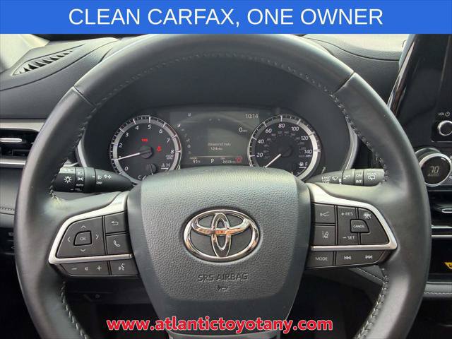 Certified 2025 Toyota Highlander XLE FWD image 32