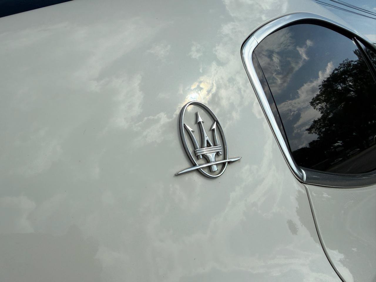 Used 2017 Maserati Ghibli RWD image 11