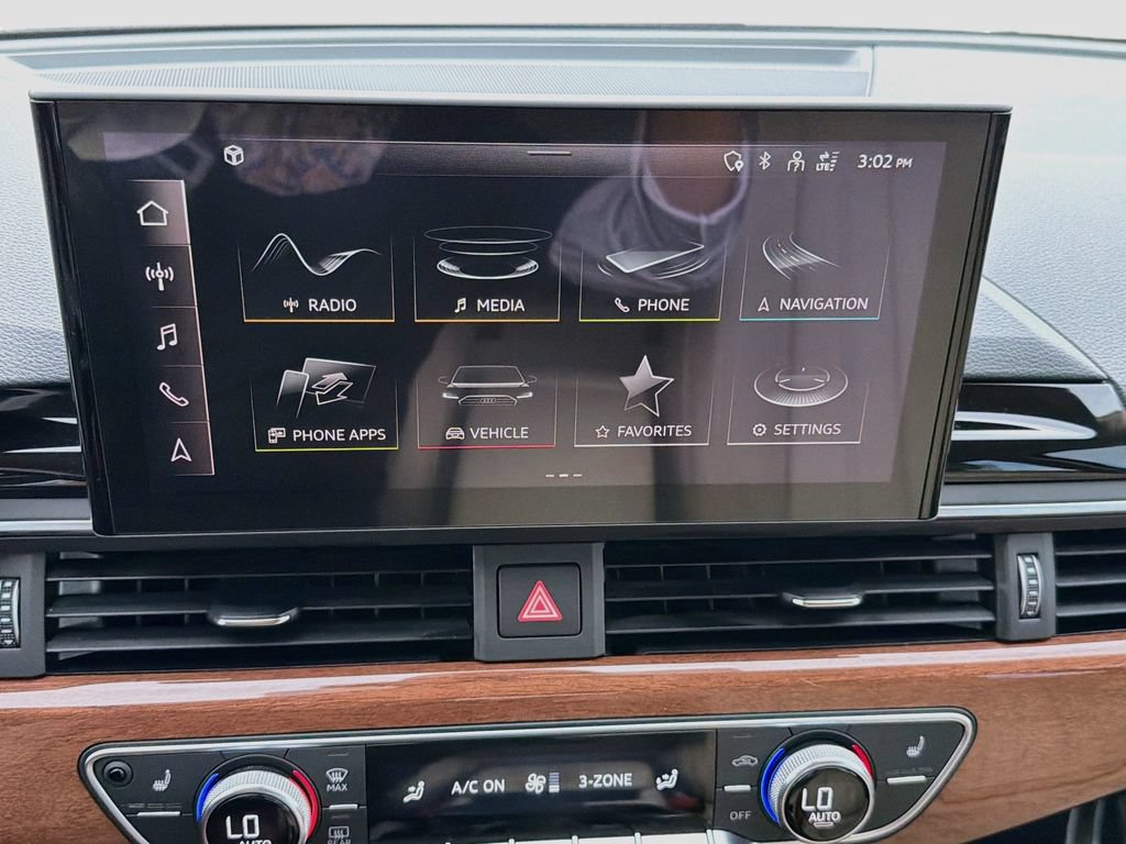 Used 2020 Audi A4 2.0T Premium w/ Convenience Package FWD image 28