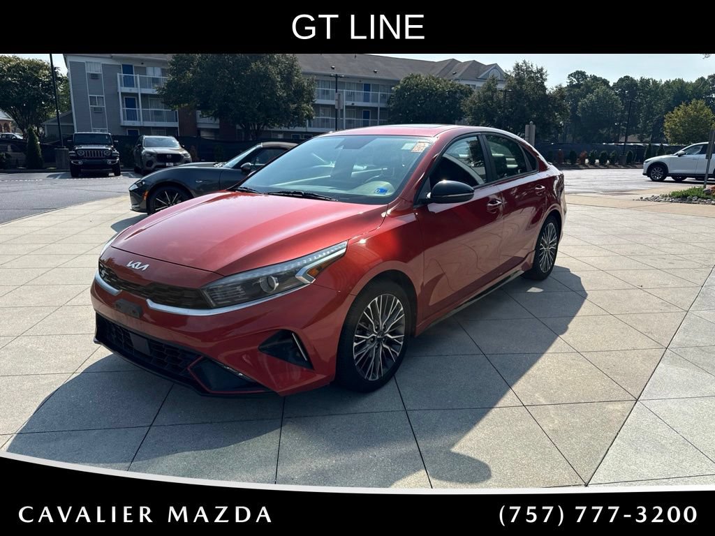 Used 2022 Kia Forte GT-Line w/ GT-Line Premium Package FWD image 3