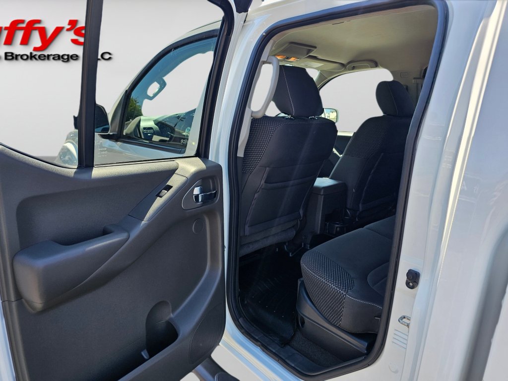Used 2017 Nissan Frontier PRO-4X AWD/4WD image 22