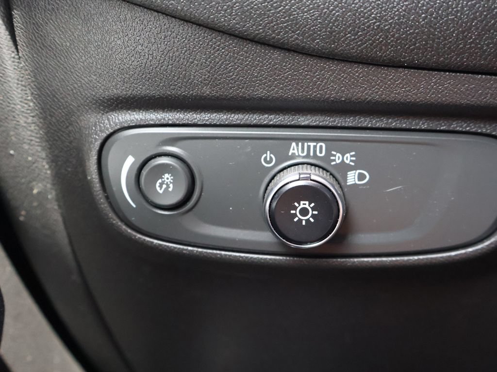 Used 2024 Chevrolet Equinox LT FWD image 33