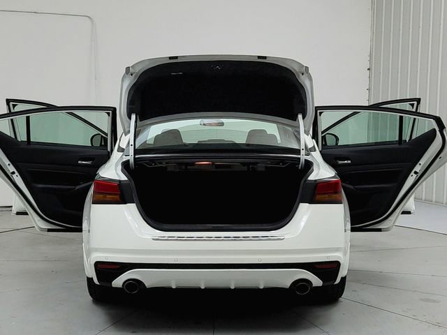 Used 2023 Nissan Altima 2.5 SL image 14