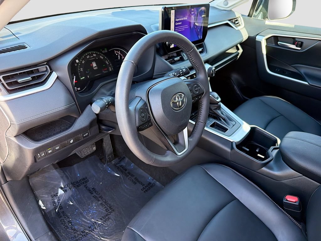 Used 2023 Toyota RAV4 XLE Premium FWD image 26