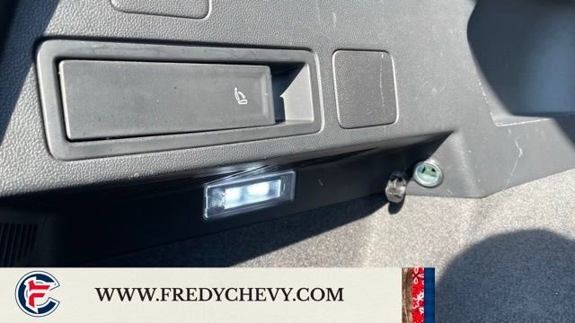 Used 2023 Volkswagen Tiguan SE image 27