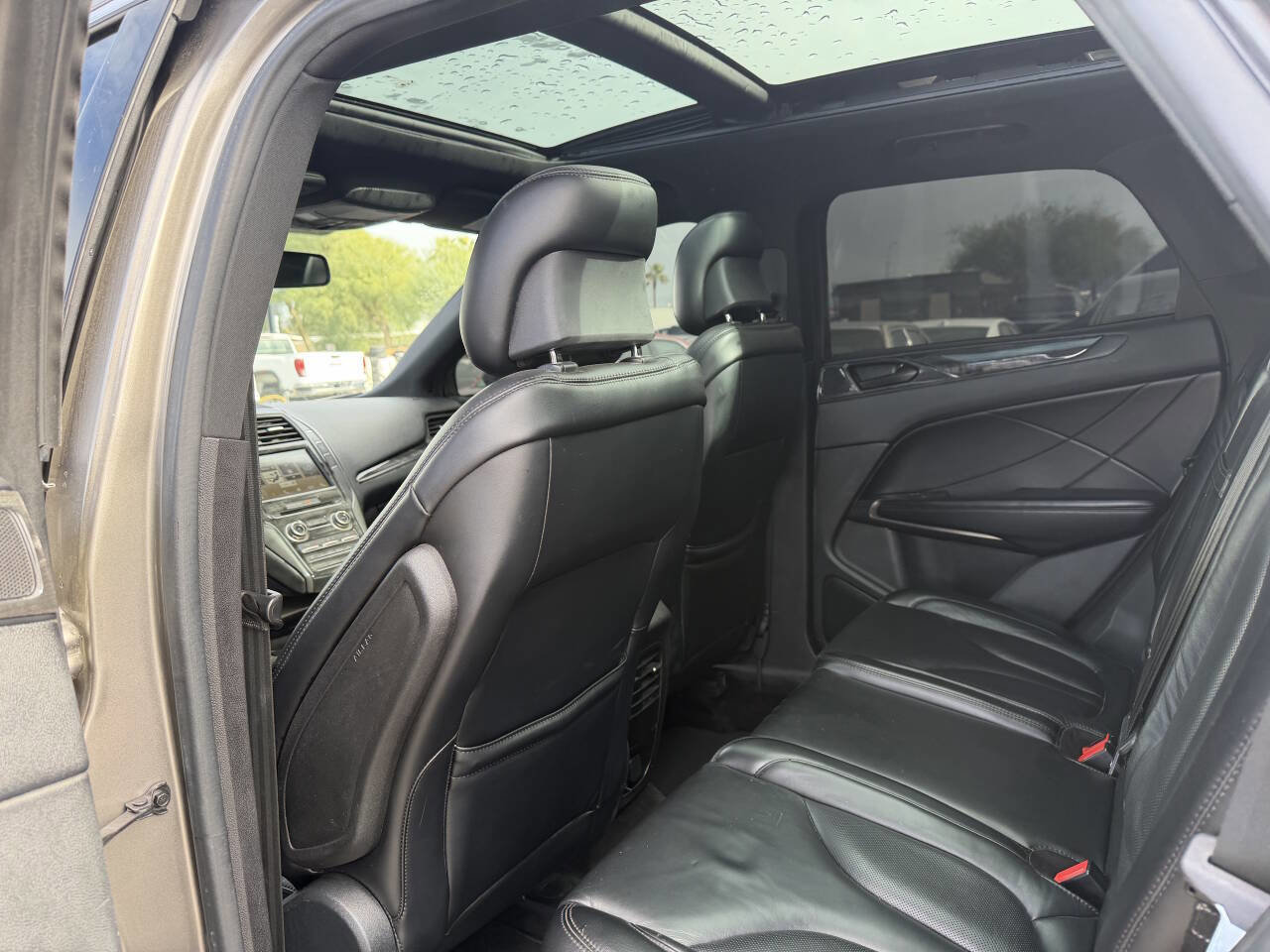 Used 2017 Lincoln MKC Select FWD image 33