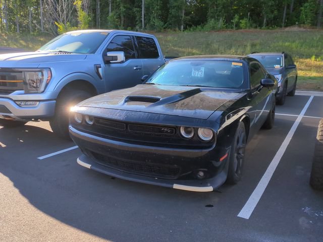 Used 2021 Dodge Challenger R/T w/ Blacktop Package RWD image 2
