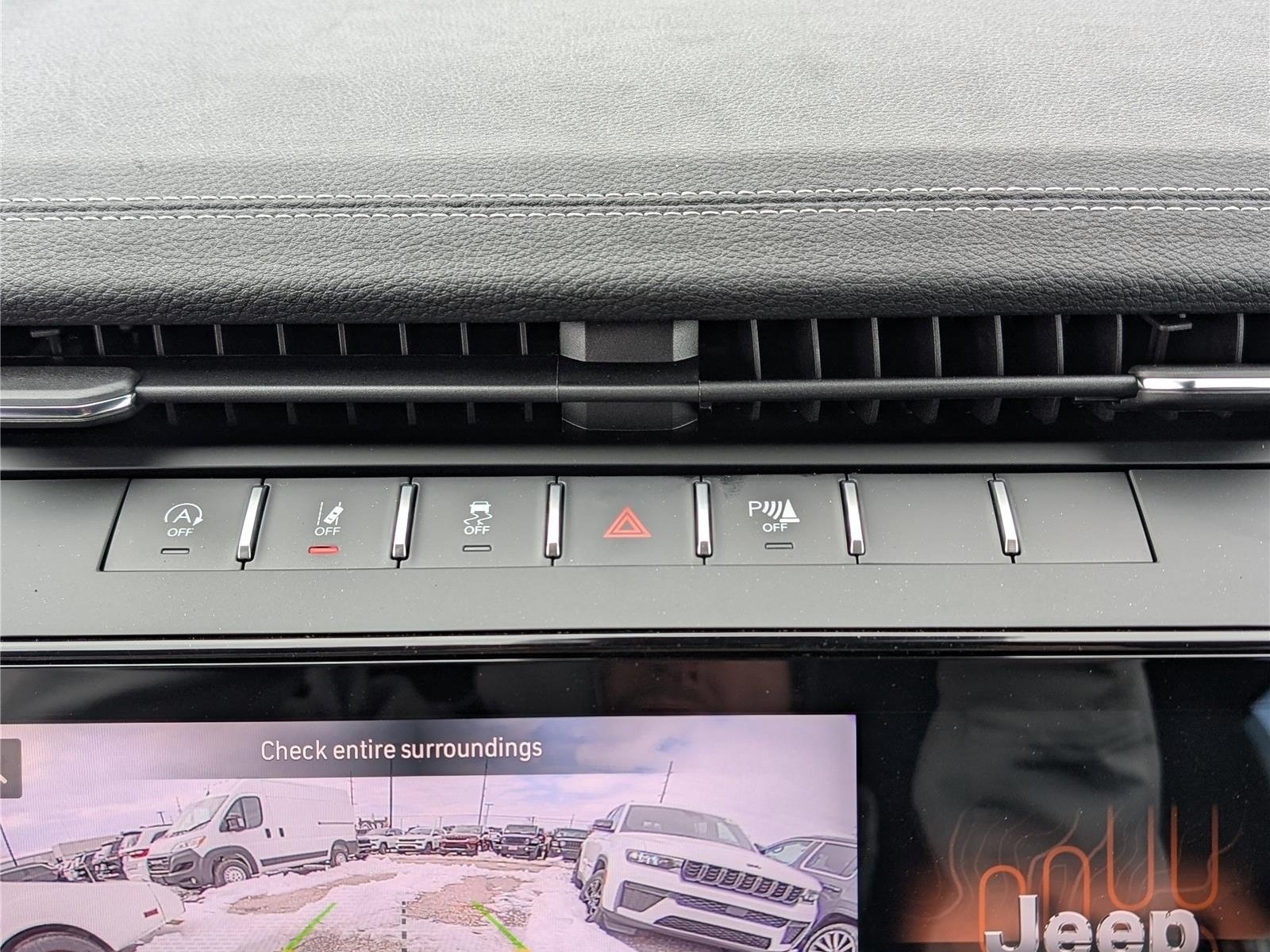 New 2026 Jeep Grand Cherokee Altitude AWD/4WD image 24