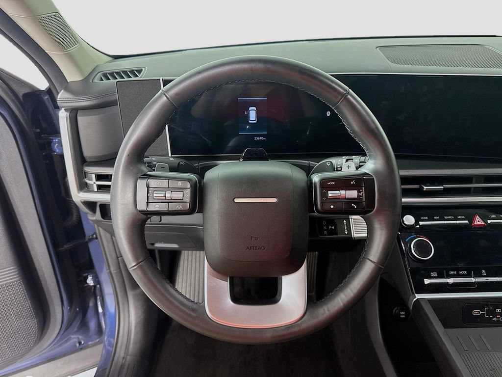 Used 2025 Hyundai Santa Fe SEL FWD image 11