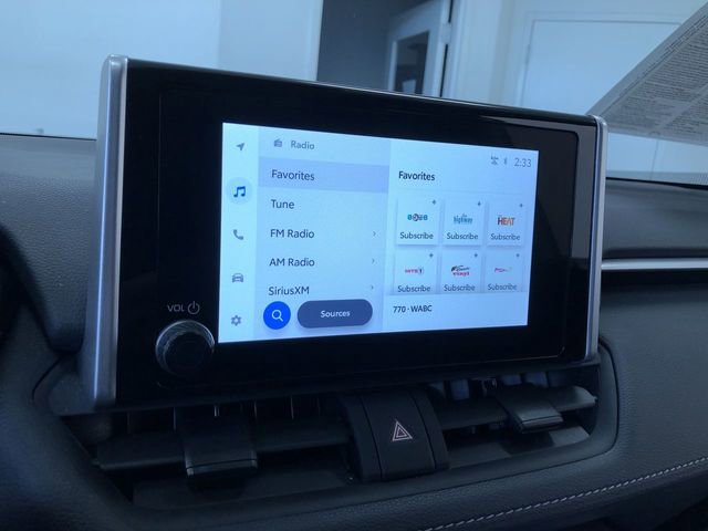 Certified 2025 Toyota RAV4 XLE AWD/4WD image 28