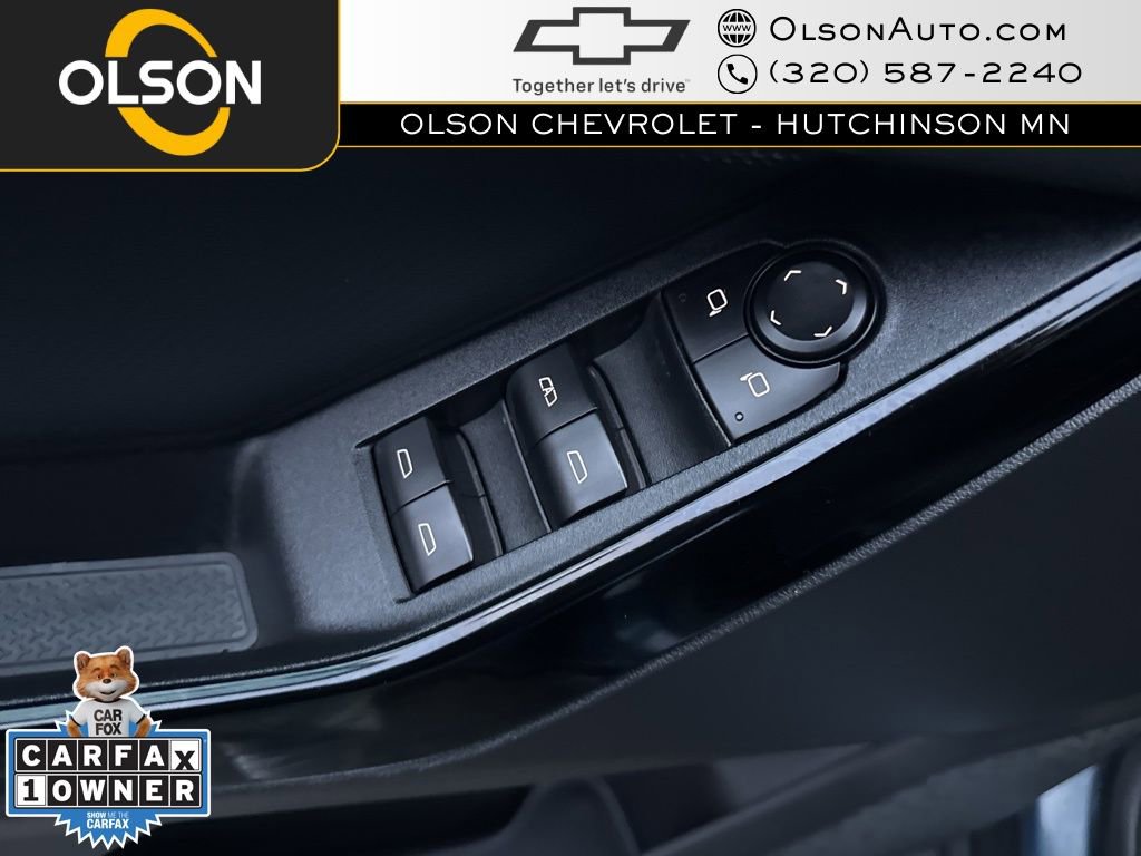 Used 2025 Chevrolet Equinox LT w/ Safety and Technology Package image 14