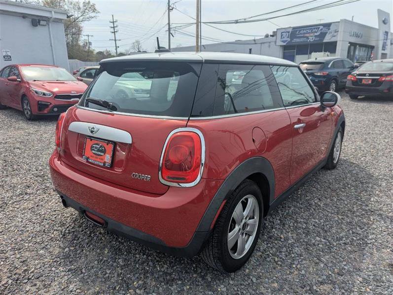 Used 2015 MINI Cooper 2-Door Hardtop FWD image 8