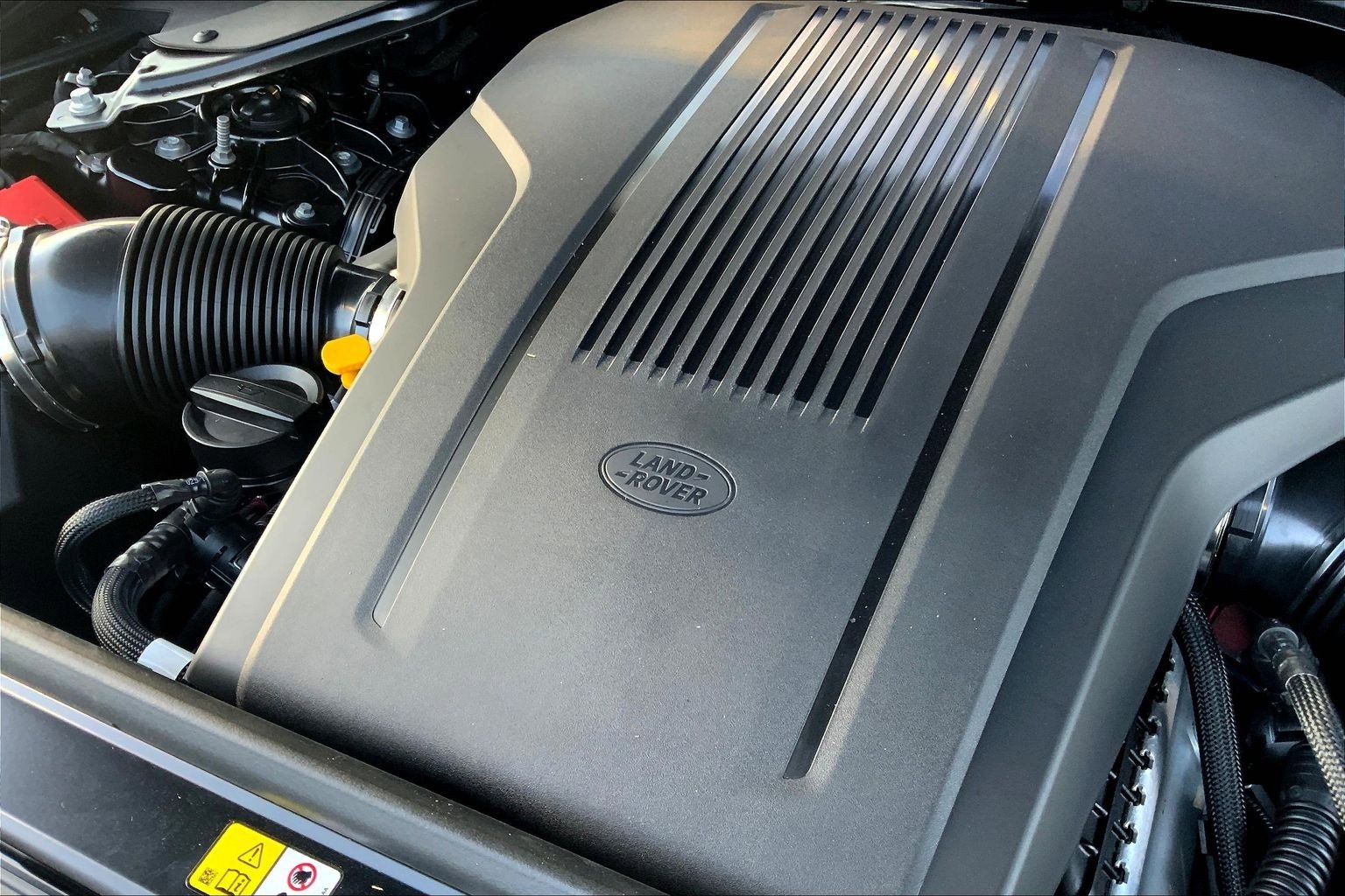 New 2025 Land Rover Range Rover SE image 17