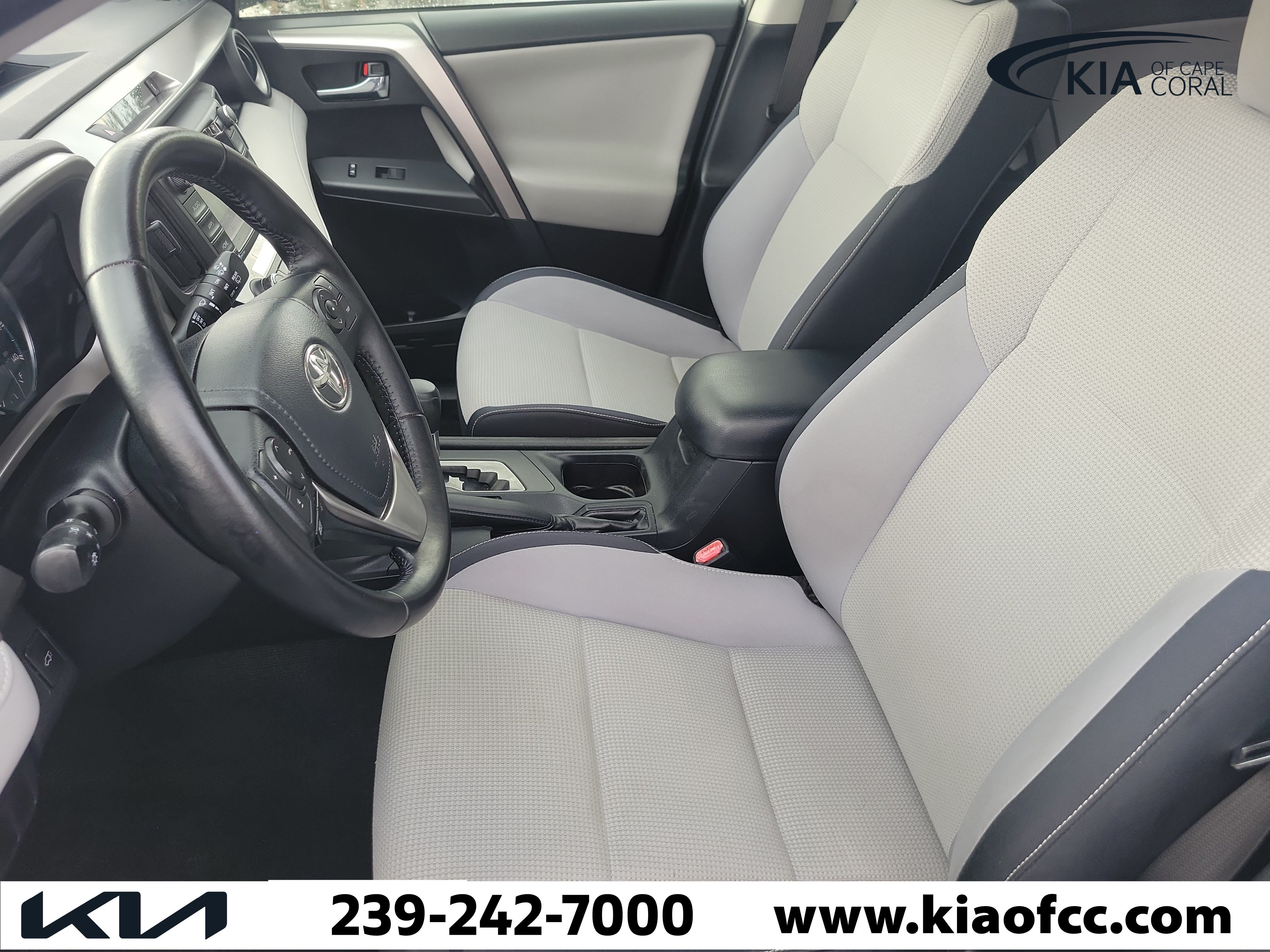 Used 2016 Toyota RAV4 XLE AWD/4WD image 22