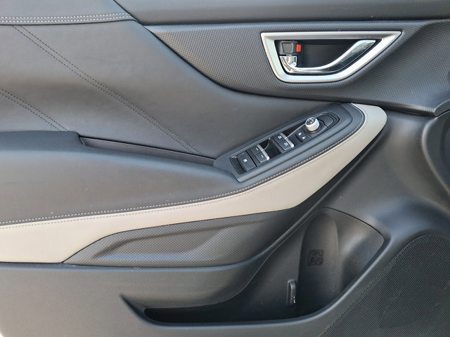 Used 2023 Subaru Forester Limited image 12