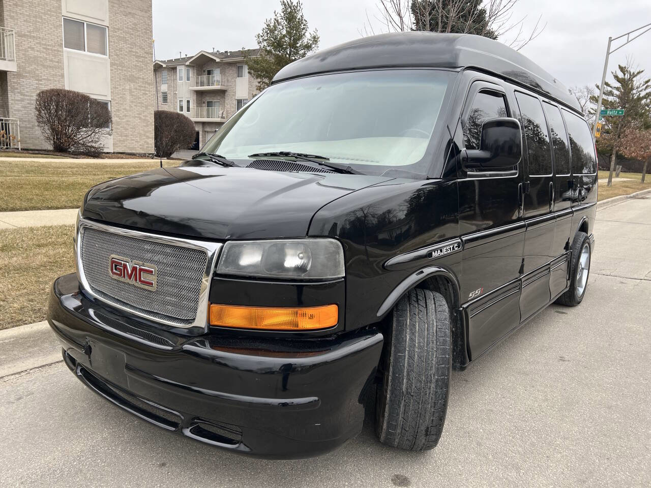 Used 2014 GMC Savana 1500 image 3