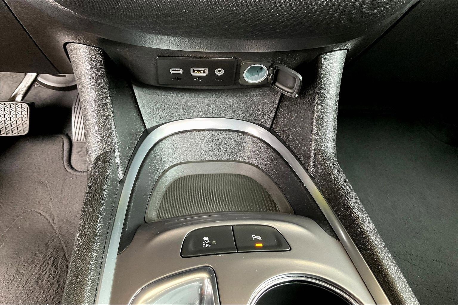 Used 2024 Chevrolet Malibu LT w/ Sport Edition image 16