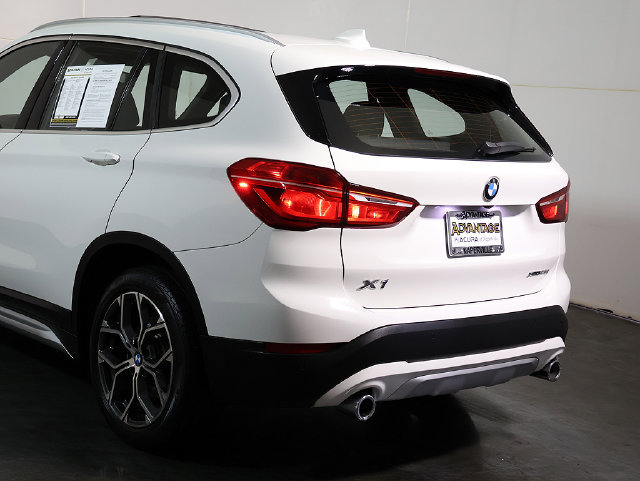 Used 2021 BMW X1 xDrive28i w/ Convenience Package AWD/4WD image 11
