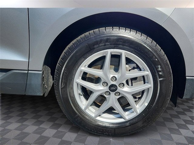 Used 2023 Ford Edge SEL image 7