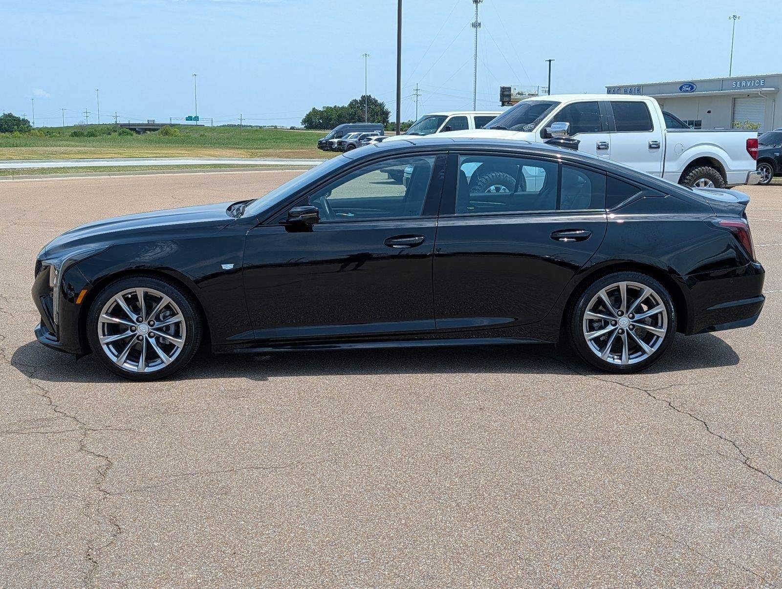Used 2026 Cadillac CT5 Sport w/ Technology Package RWD image 2