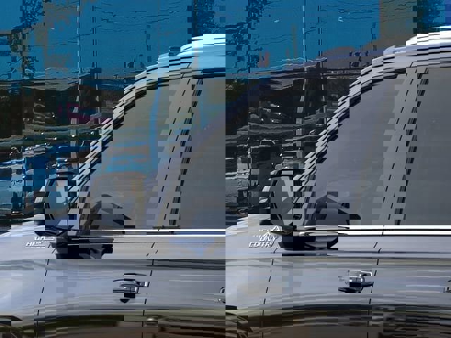 New 2026 Chevrolet Suburban High Country AWD/4WD image 12