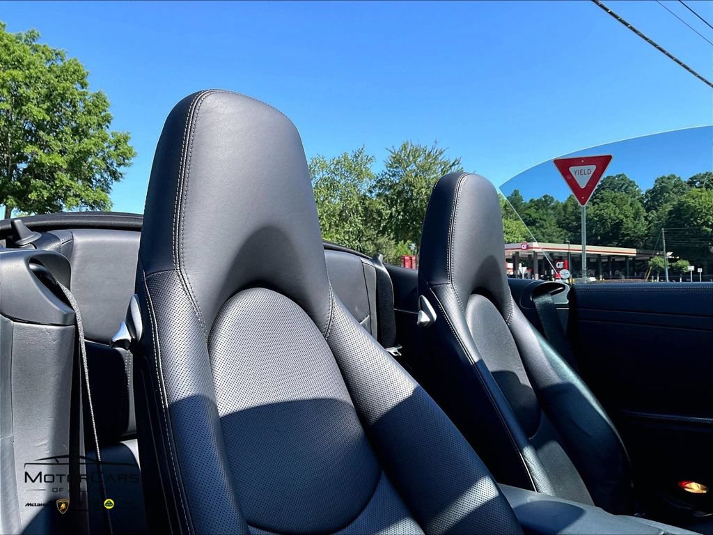 Used 2010 Porsche 911 Turbo AWD/4WD image 27