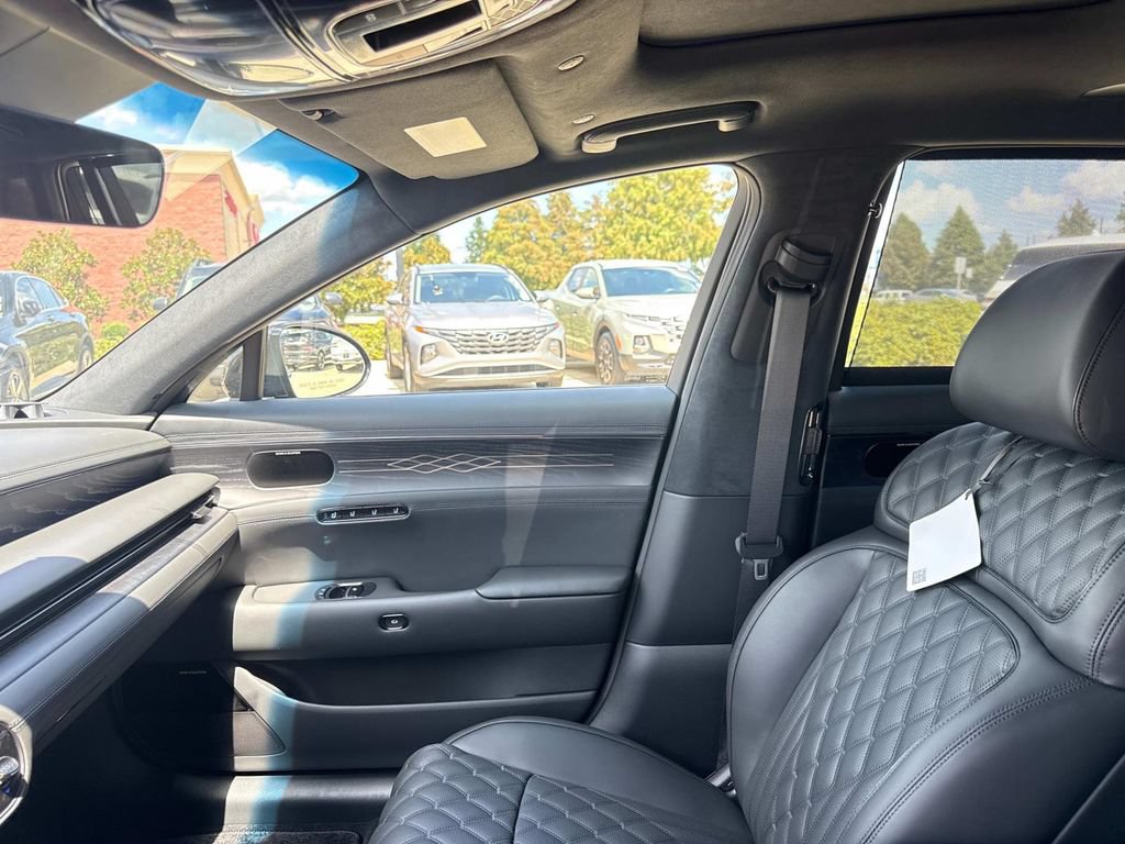 New 2026 Genesis G90 3.5T Prestige AWD/4WD image 18