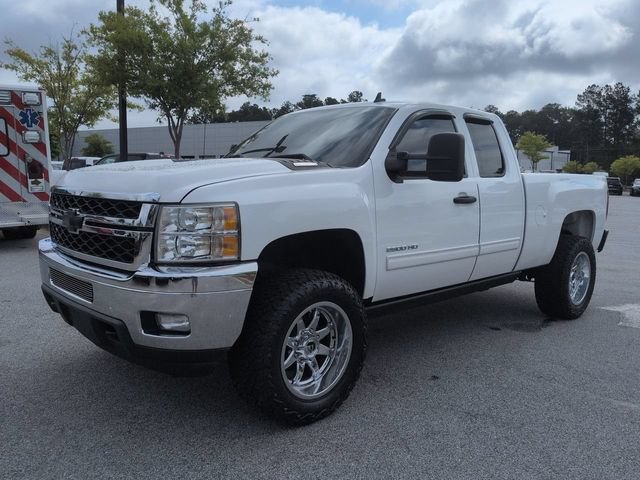 Used 2011 Chevrolet Silverado 2500 LT w/ Interior Plus Package RWD image 7
