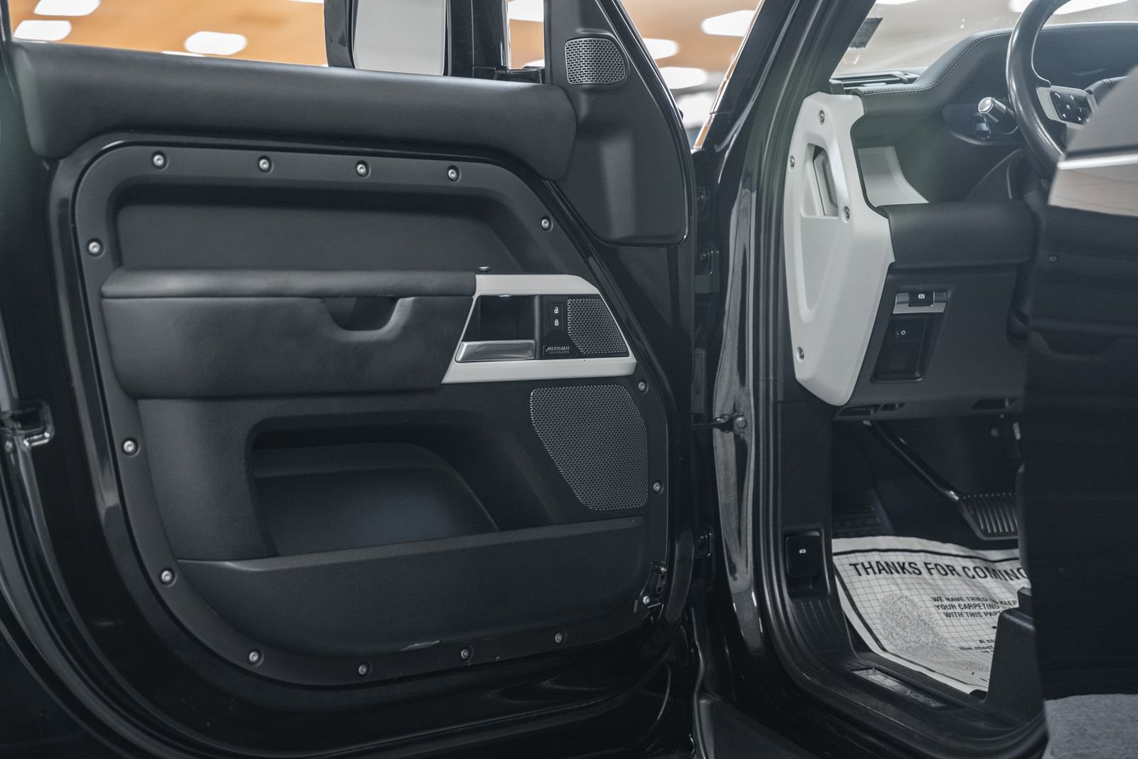 Used 2022 Land Rover Defender 110 X-Dynamic HSE AWD/4WD image 45