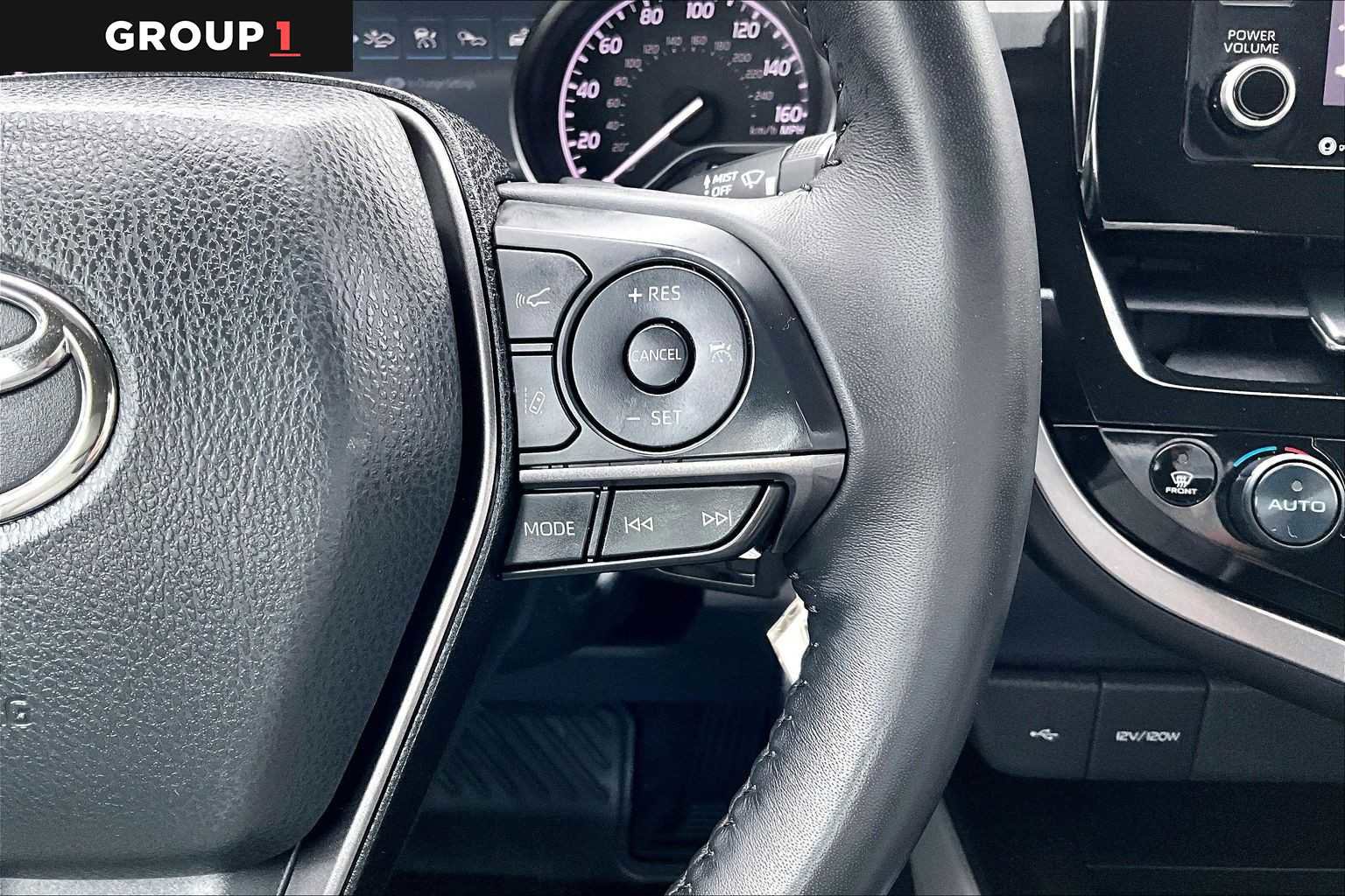 Used 2024 Toyota Camry SE AWD/4WD image 25