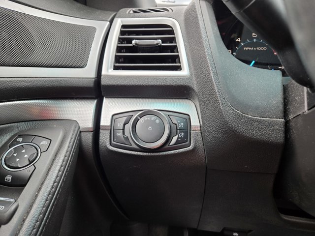 Used 2014 Ford Explorer XLT FWD image 21