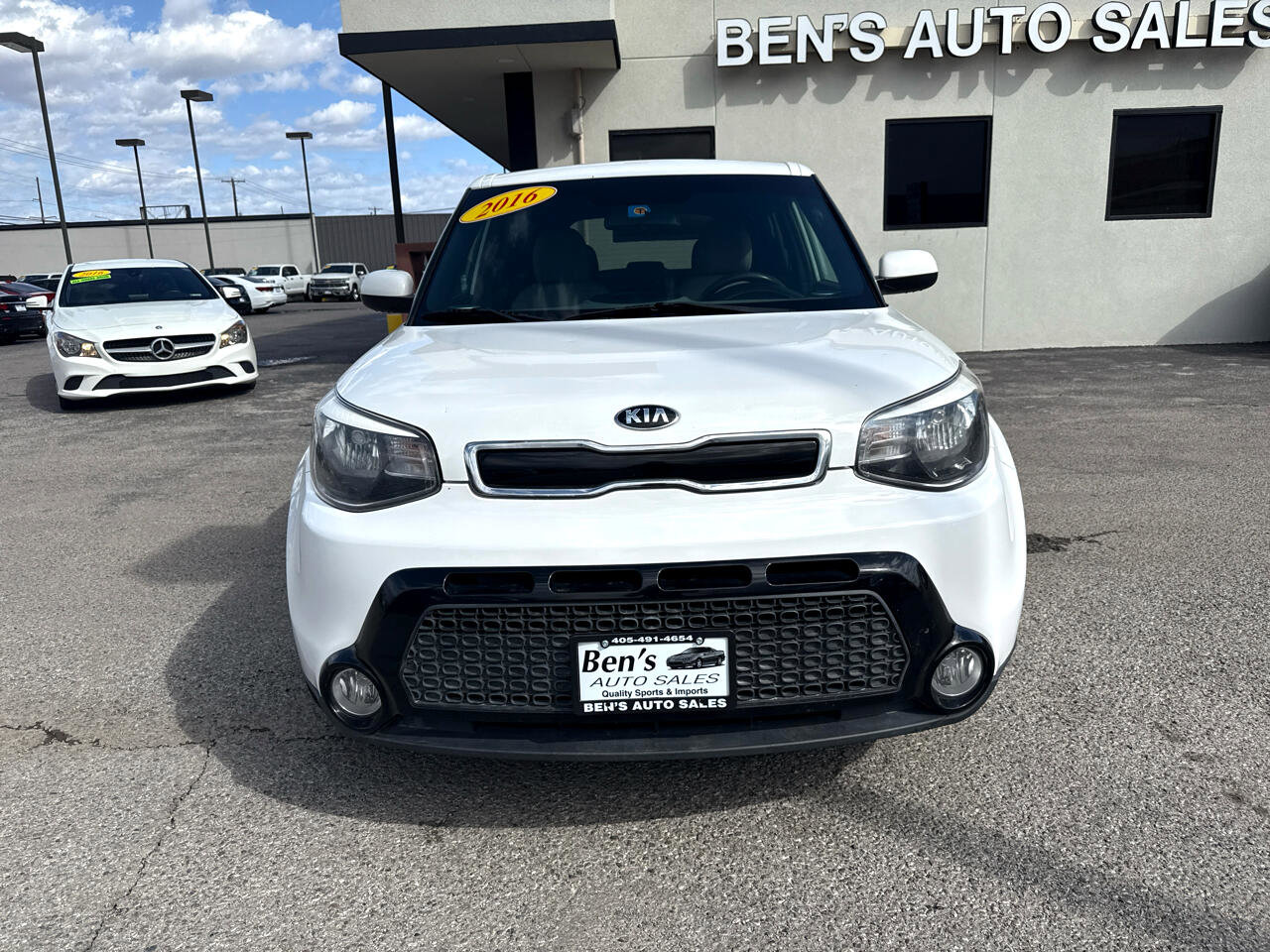 Used 2016 Kia Soul + image 3