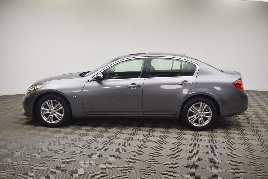 Used 2015 INFINITI Q40 AWD w/ Navigation Package image 11