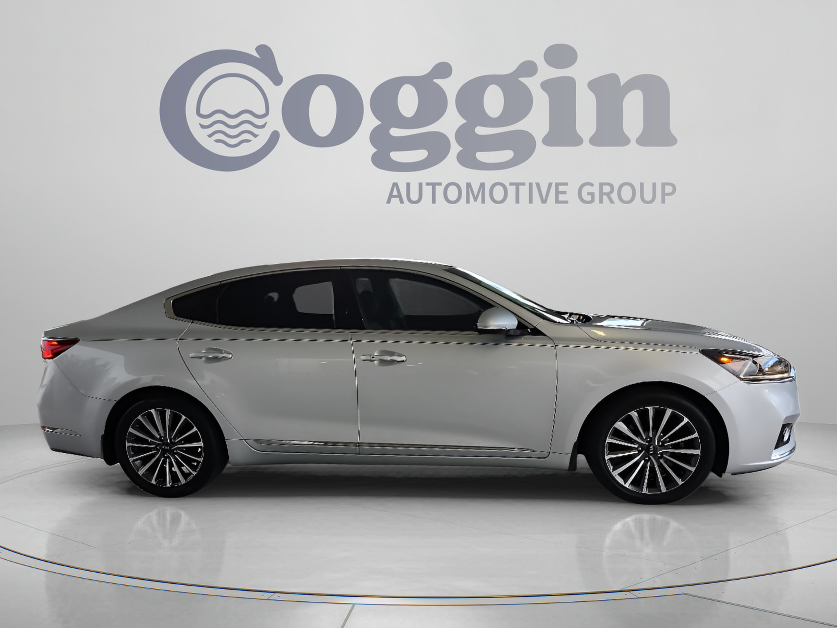 Used 2018 Kia Cadenza Premium FWD image 6