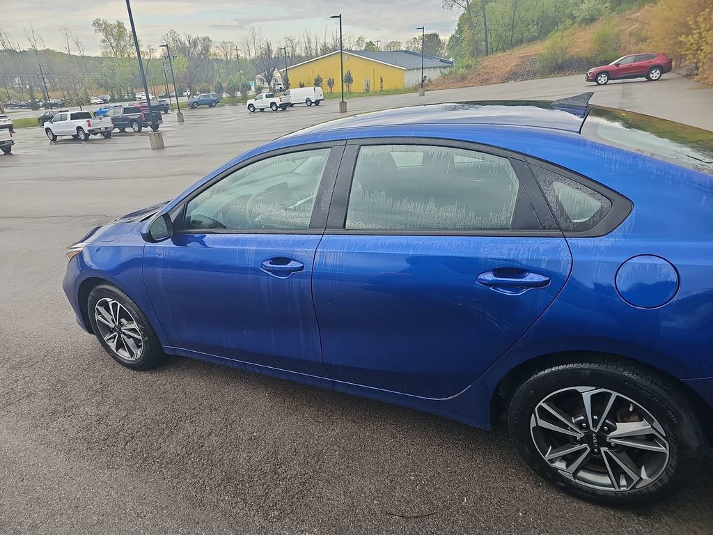 Used 2023 Kia Forte LXS FWD image 9