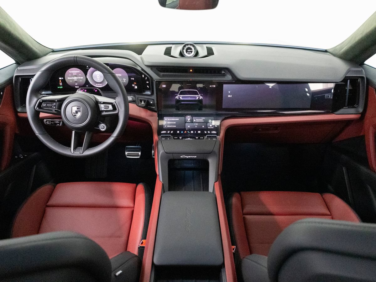 New 2026 Porsche Cayenne Turbo AWD/4WD image 16